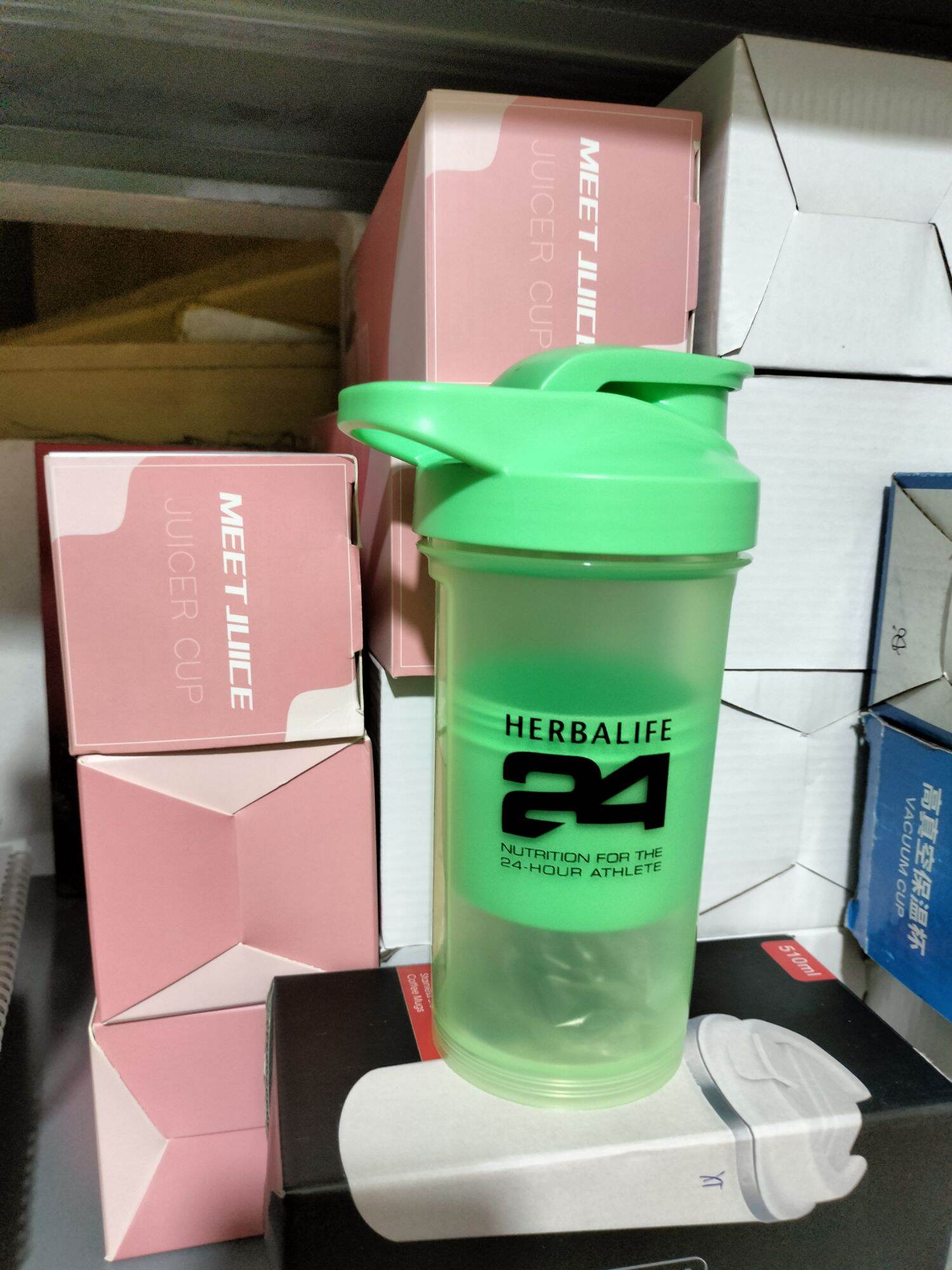 Bình lắc 2 ngăn 500ml HBL siêu tiện lợi