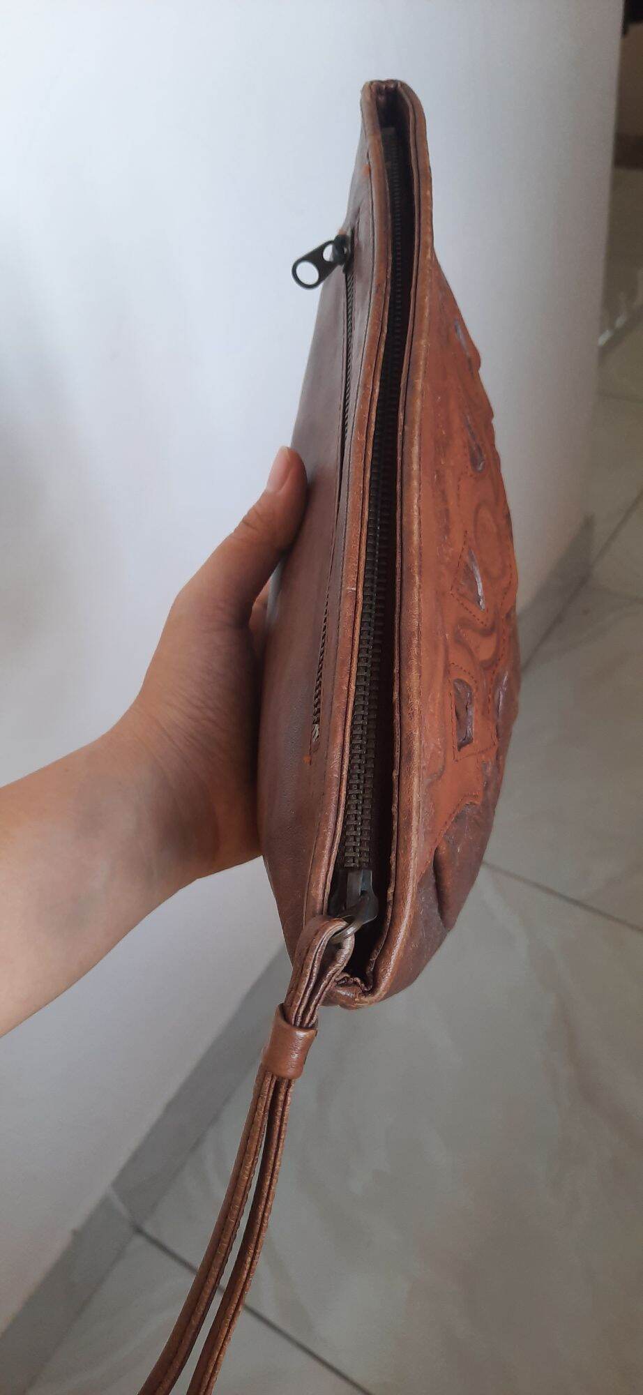sale túi clucth nữ da voi phối mộc khắc