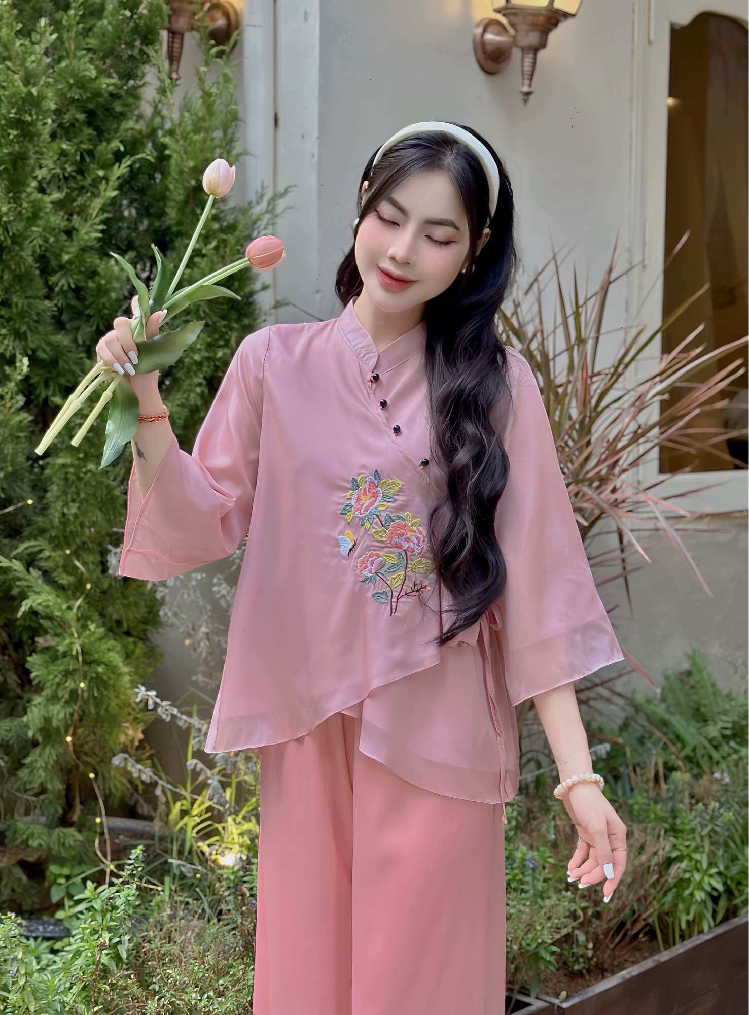 Bộ lụa voan tơ cao cấp thêu hoa nổ tinh tế