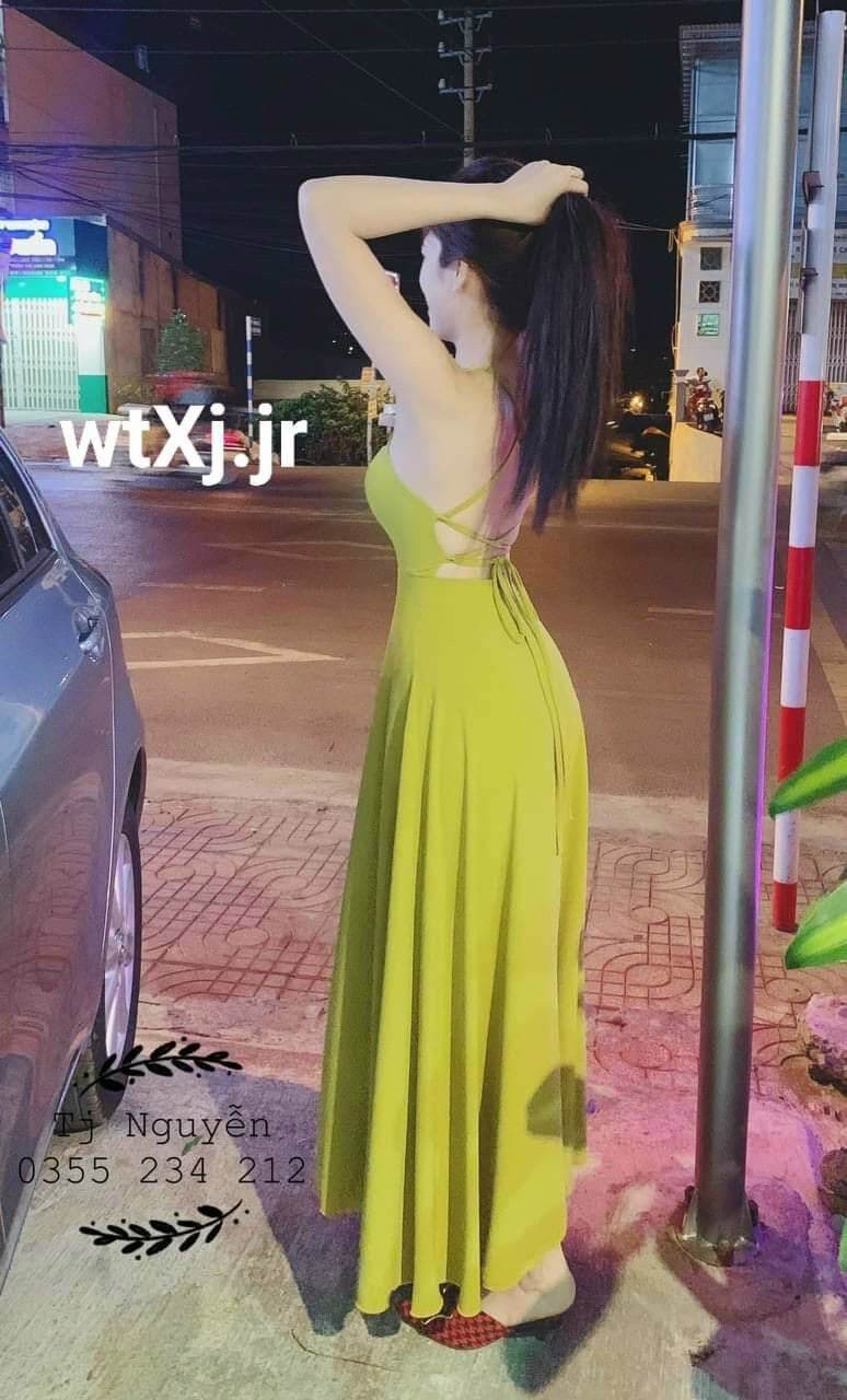🎀đầm maxi xanh chuối cực xinh