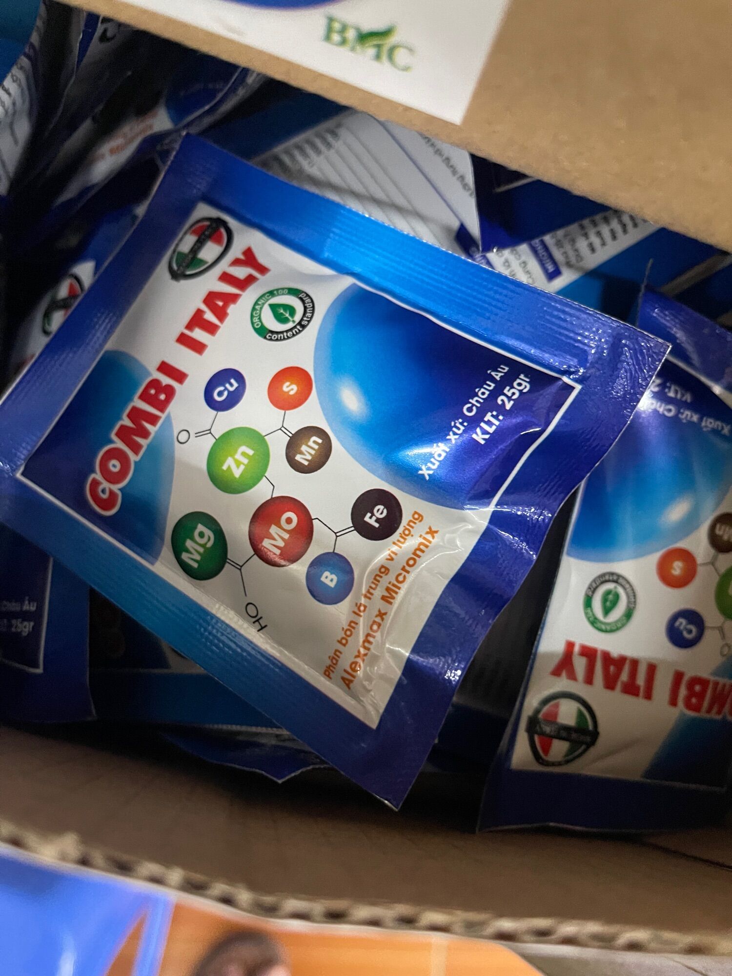 PHÂN BÓN LÁ VI LƯỢNG ALEXMAX MICROMIX COMBI  (25g)