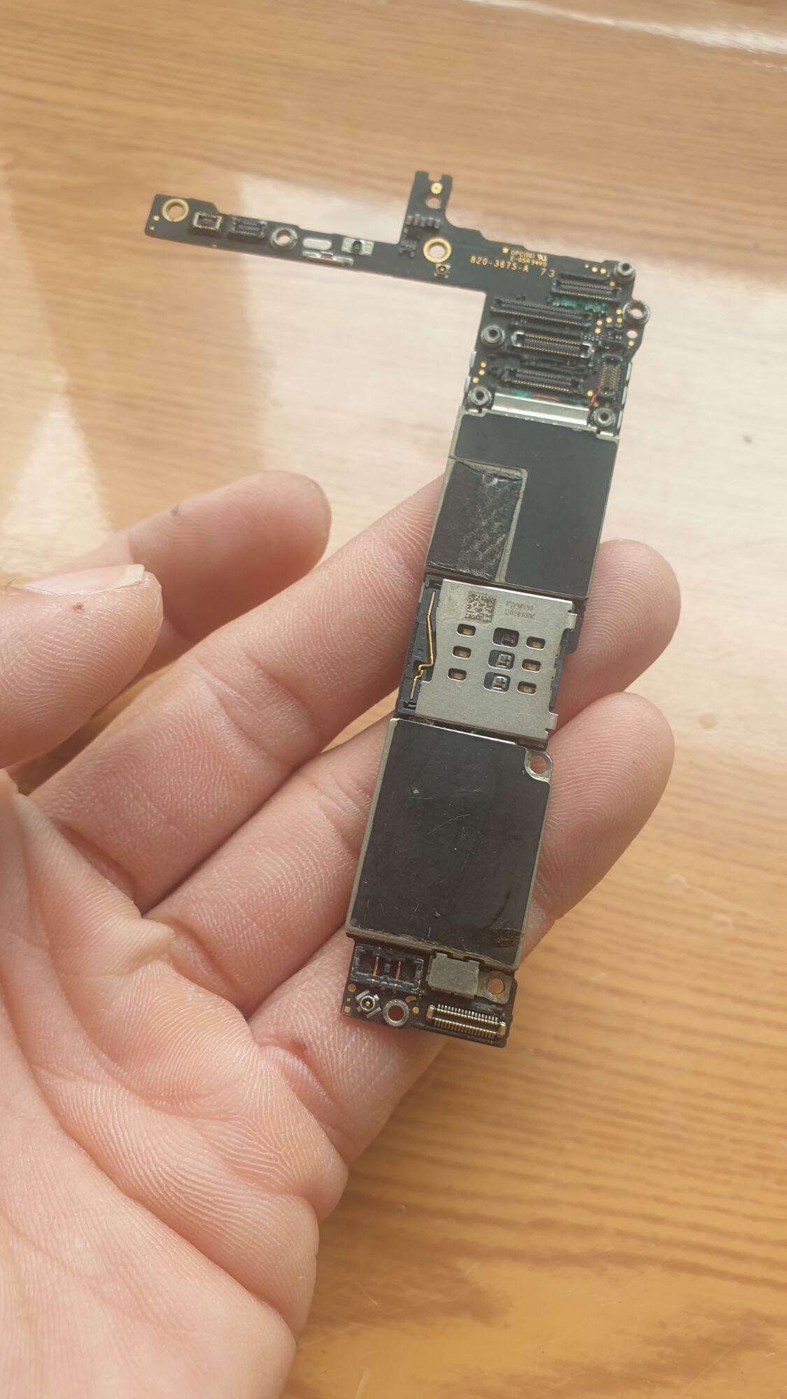 xác Main I P 6plus mất nguồn lấy Linh kiện