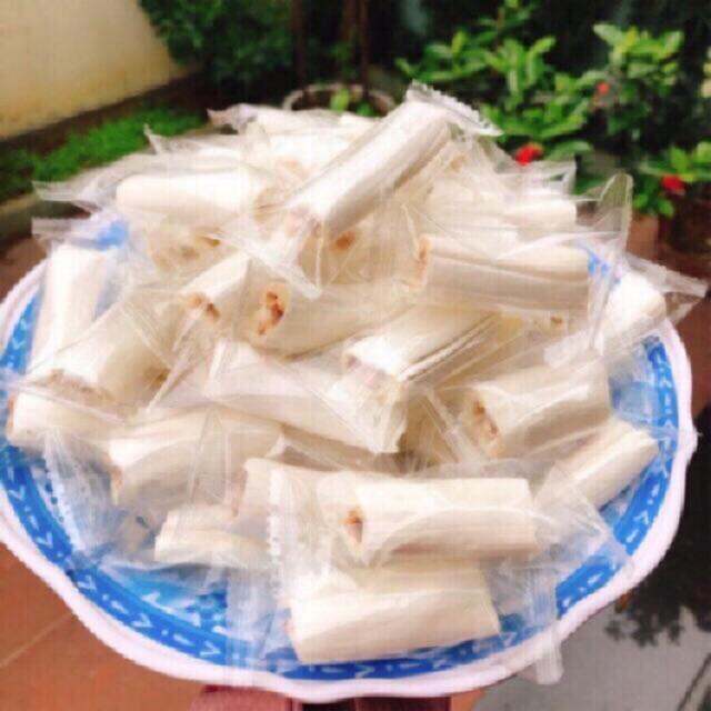 1kg kẹo dồi lạc đặc sản truyền thống.