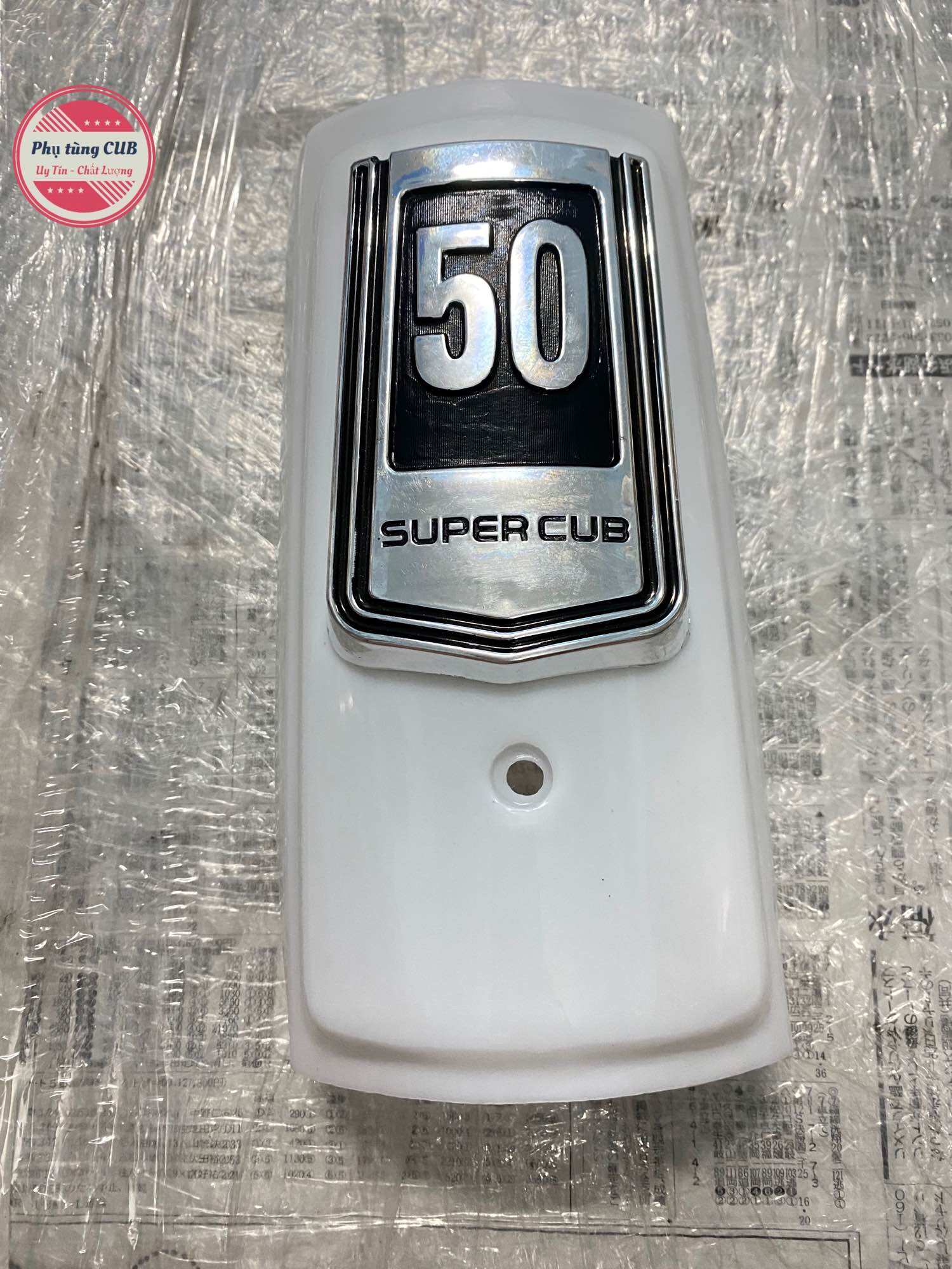Mặt nạ xe cub 81 màu trắng hàng đẹp