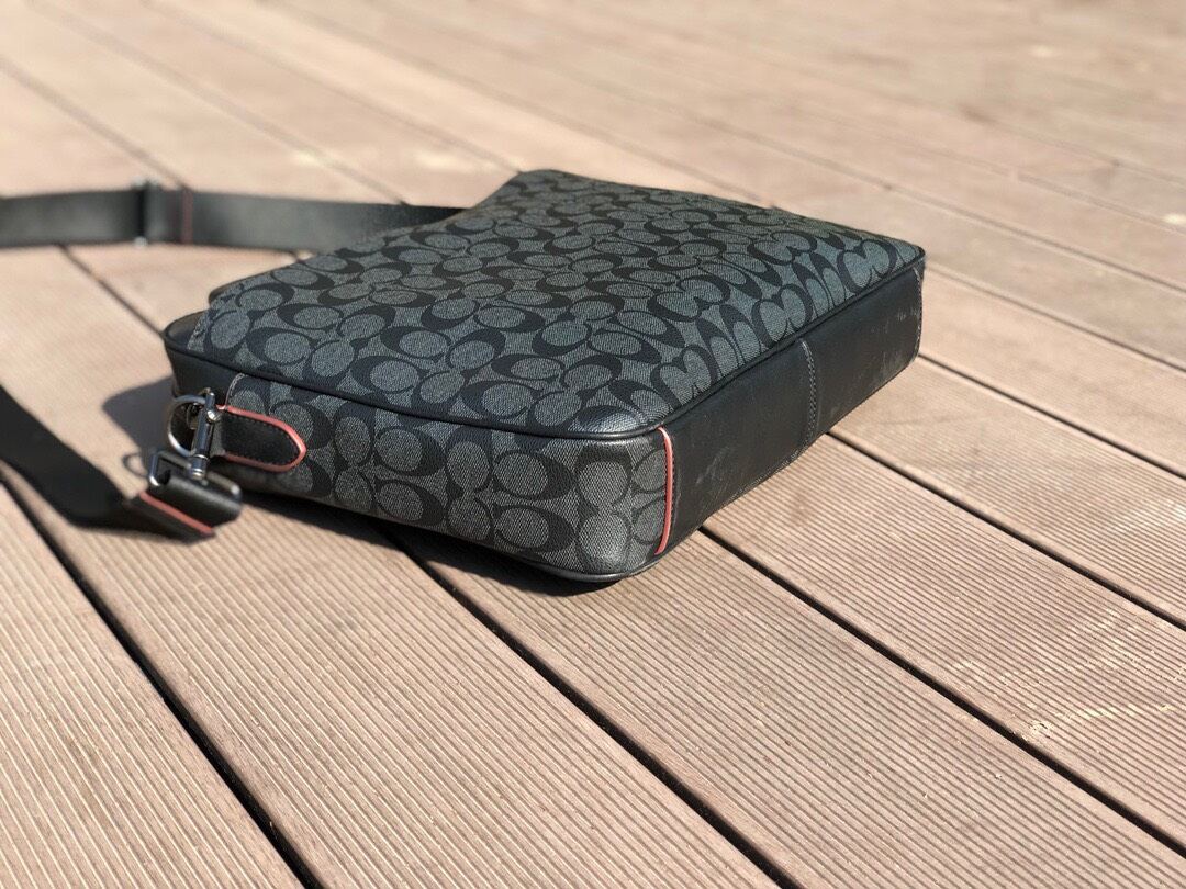 túi COACH công sở nam Chất da thật phối canvas siêu bền,