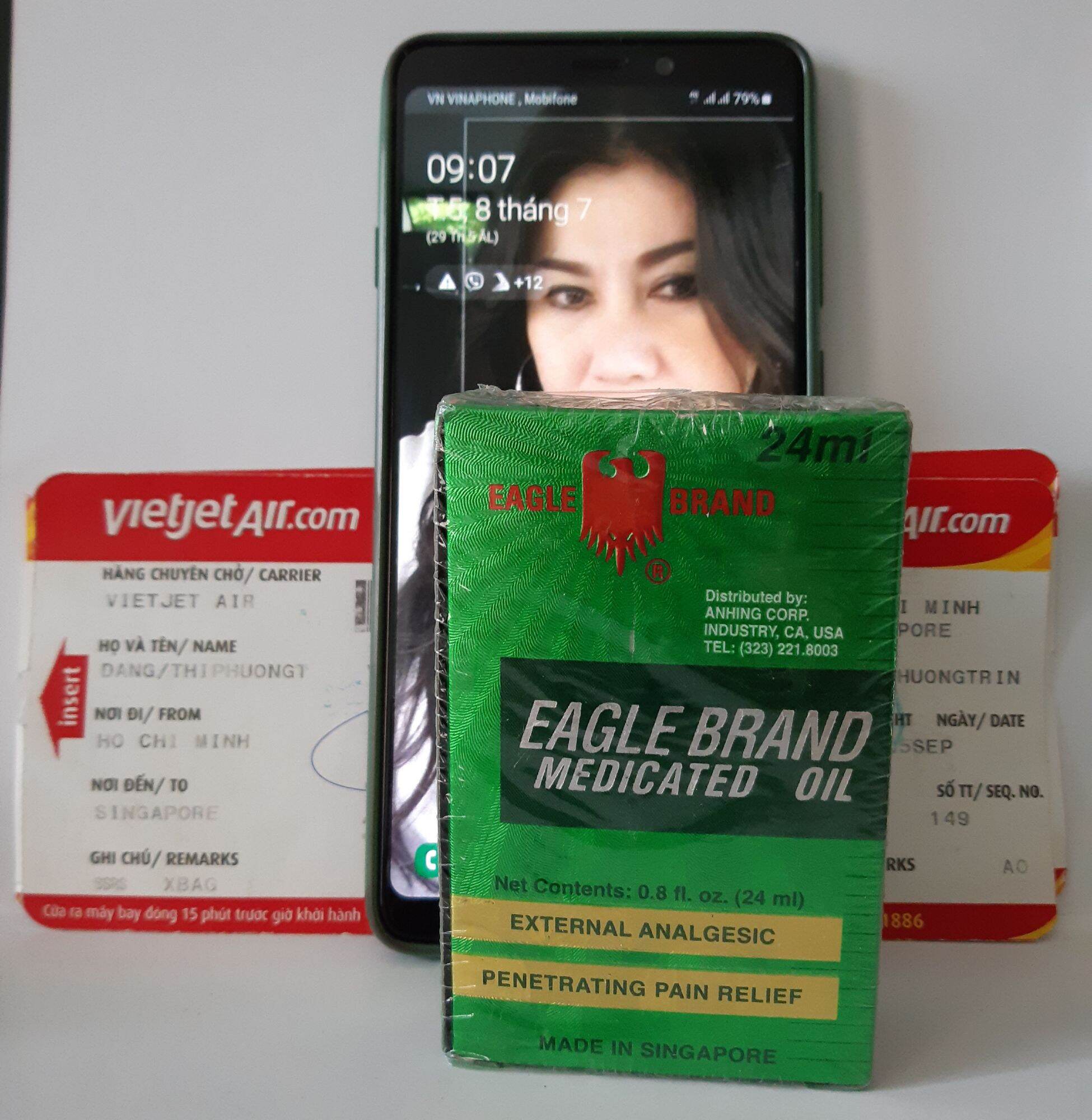 DAU GIO XANH SINGAPORE ( EAGLE BRAND MEDICATED OIL)