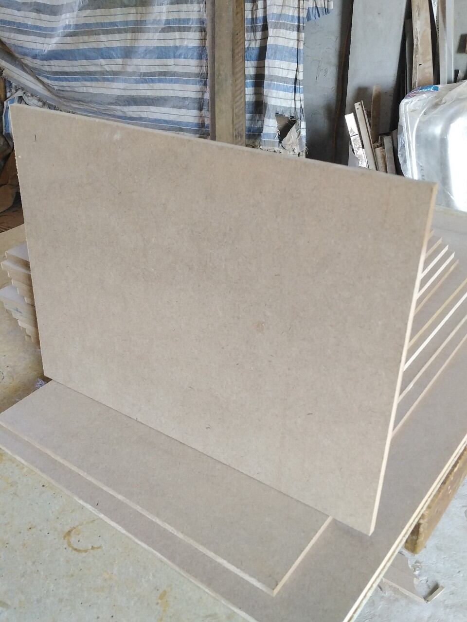 tấm ván gỗ MDF dầy 9mm, nhiều kích thước