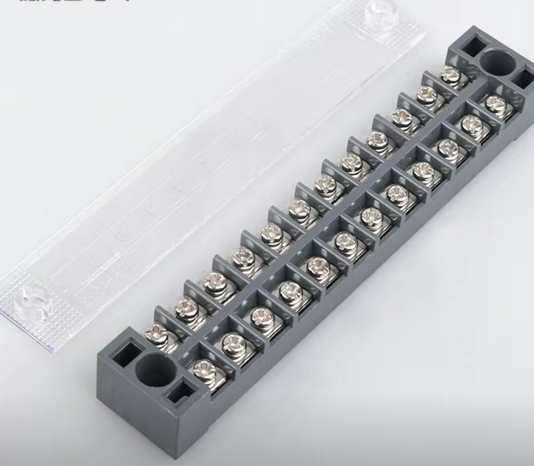 (3chiếc)Cầu đấu điện Dimino 15A-4P/6P/12P