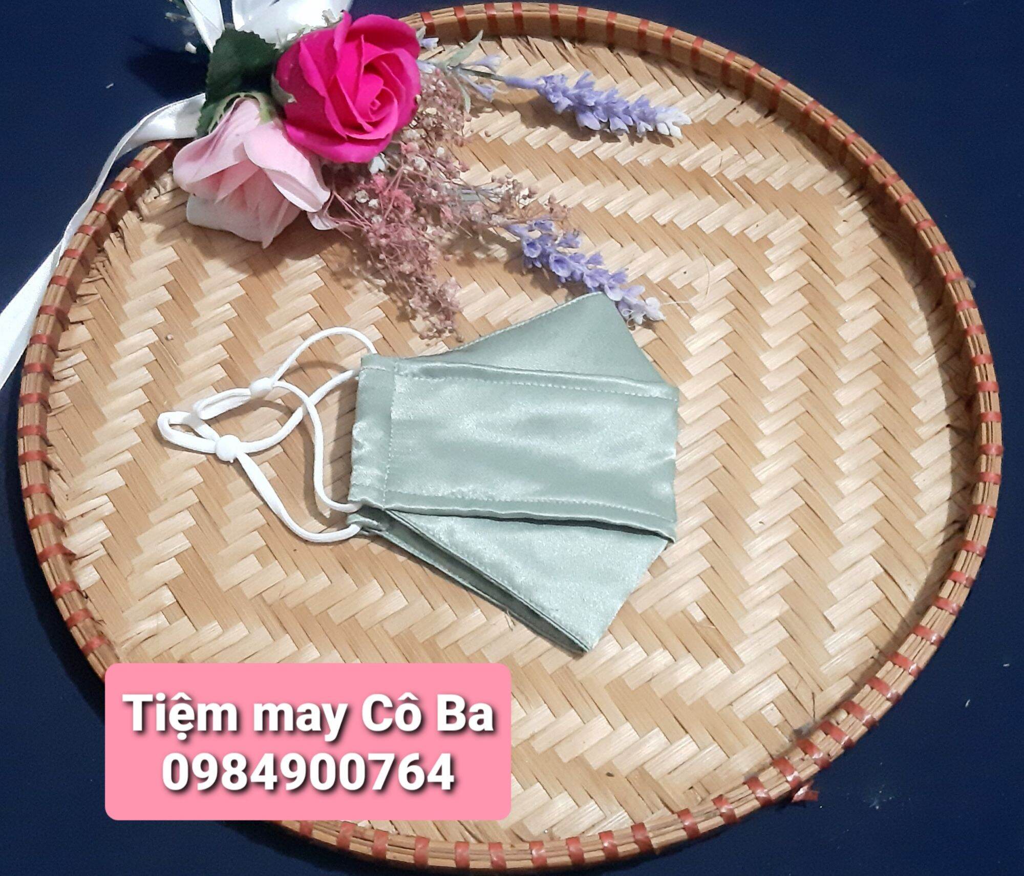 khẩu trang vải lụa 3D  mỏng nhẹ mềm mát