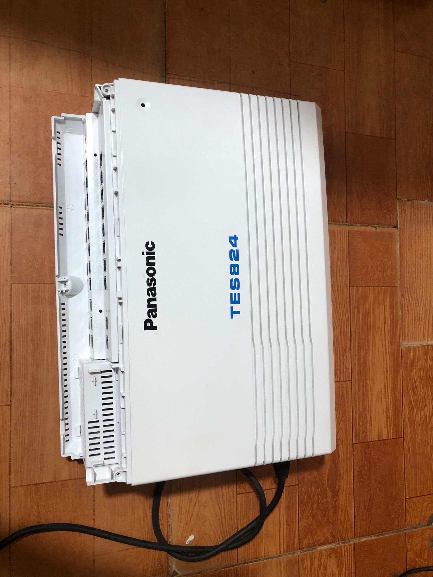 Tổng đài điện thoại Panasonic kx tes824