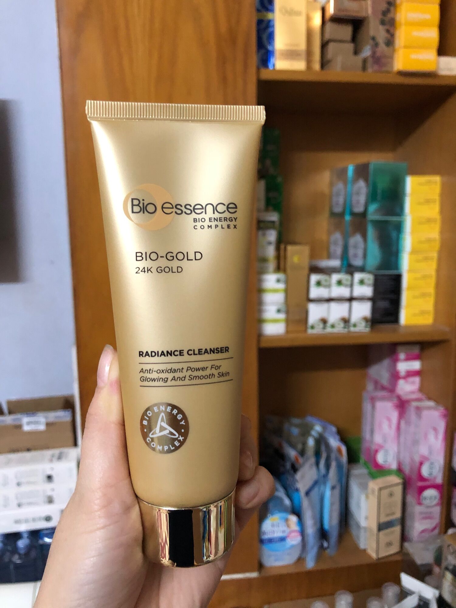 Sữa rửa mặt Bio Essence, sữa rửa mặt chống lão hóa, chiết xuất vàng 24k Bio Essence Gold Cleanser 100g
