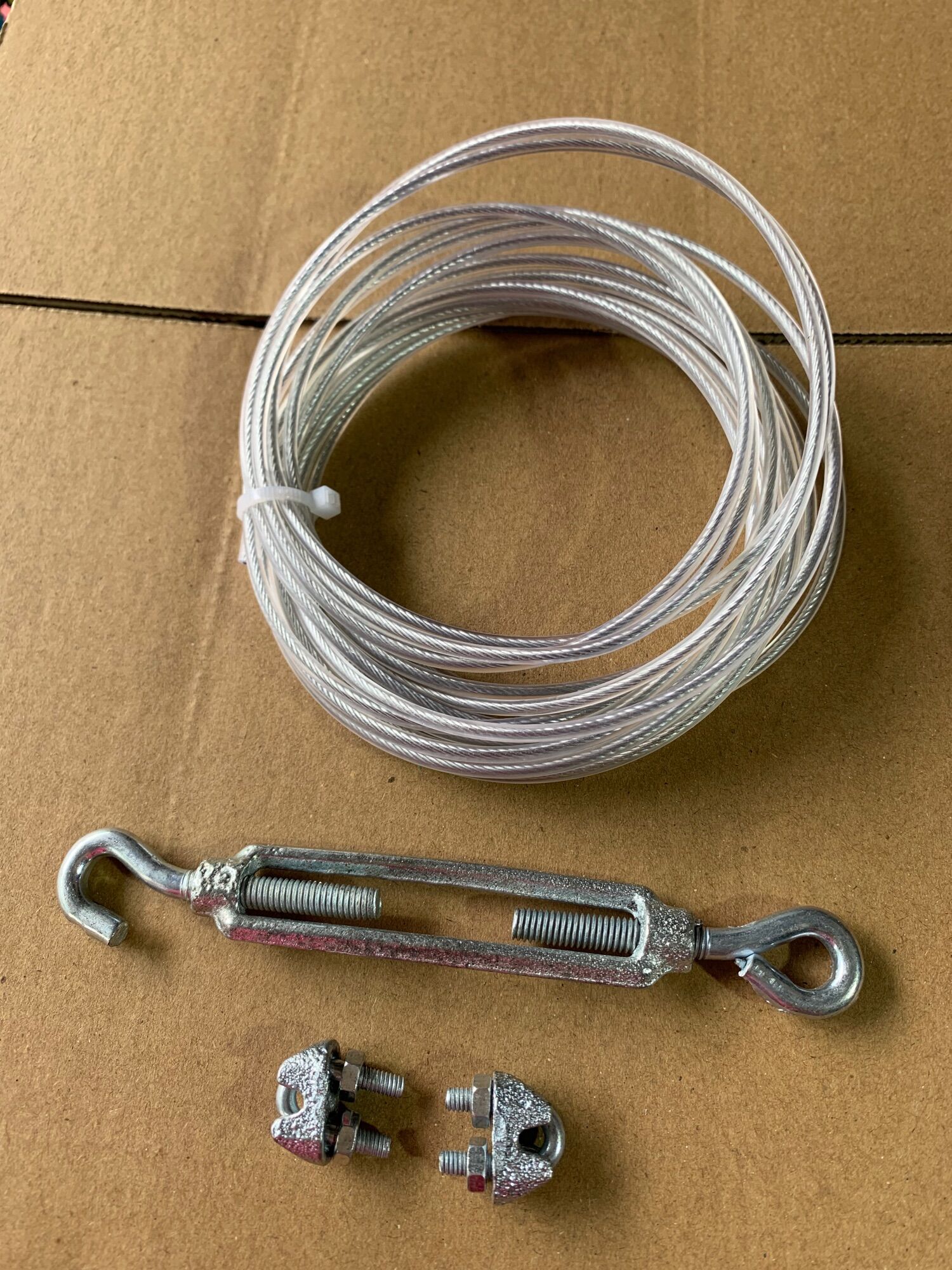 10m dây cáp bọc nhựa 3mm kèm 2 khóa cáp và 1 tăng đơ