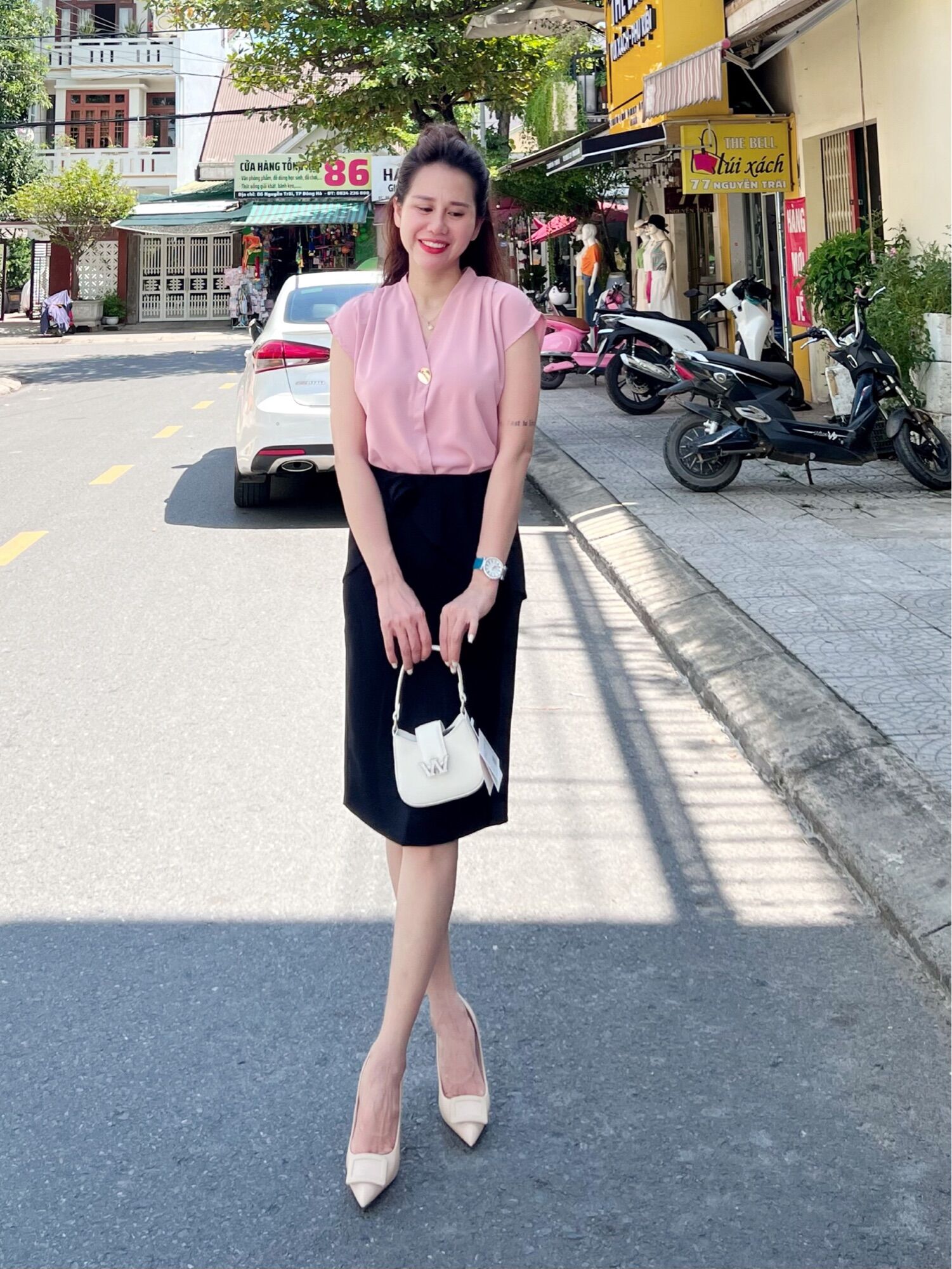 Áo cổ tim tay liền vải lụa đẹp