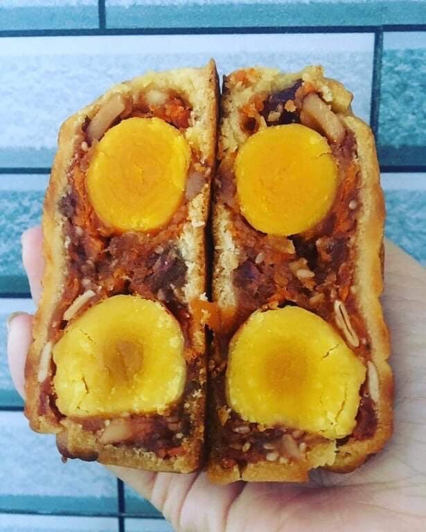 [COMBO 10 bánh] Gà Quay Trung Thu Tân Dân Lợi 200g - 2 trứng