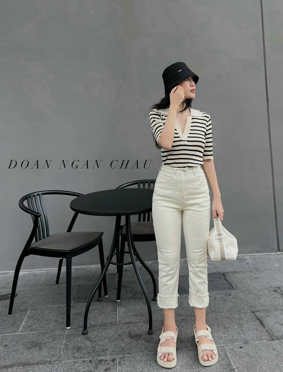 Áo sọc cổ trụ gắn chữ TS