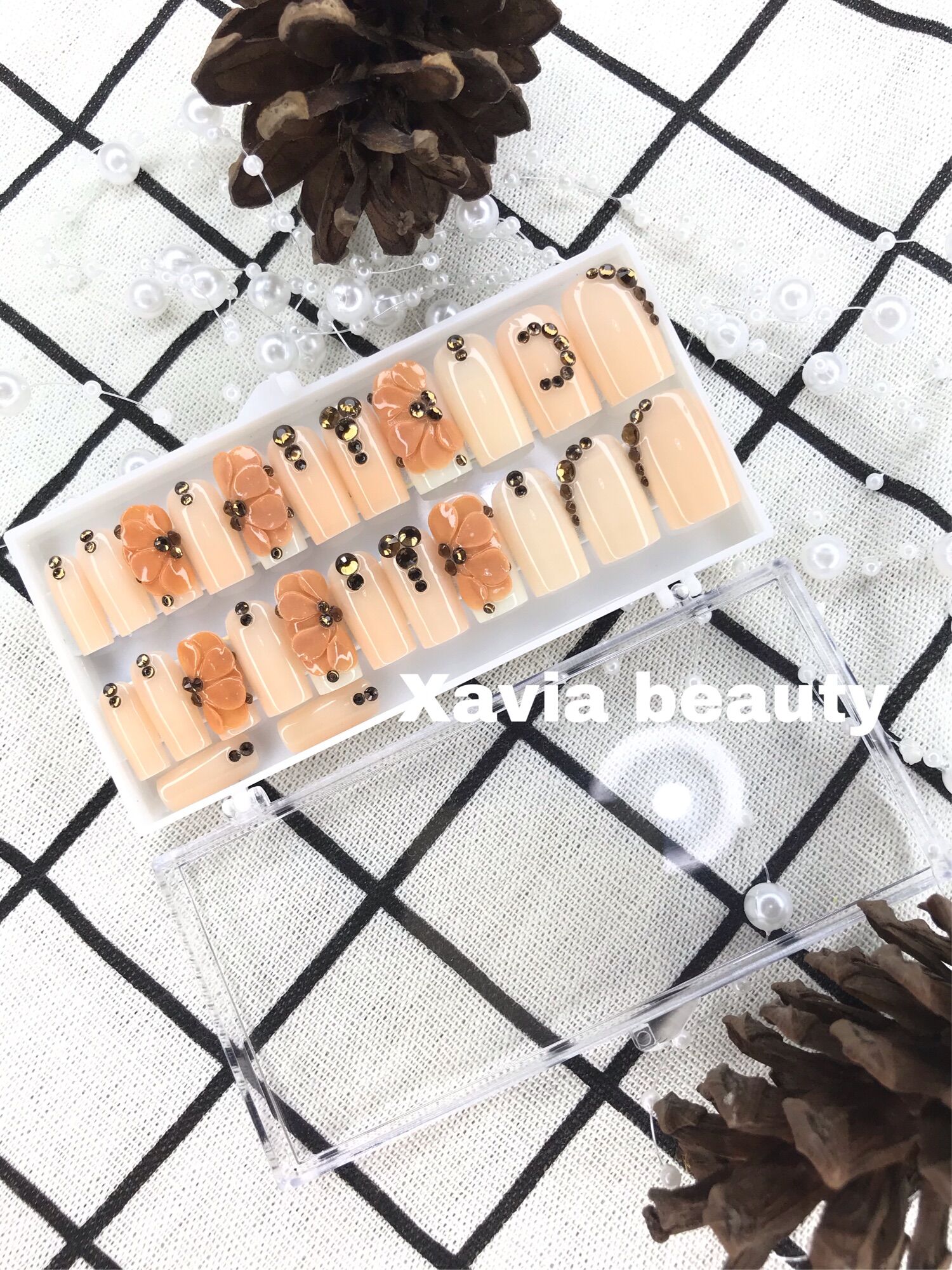 Nailbox móng tay giả thiết kế cao cấp