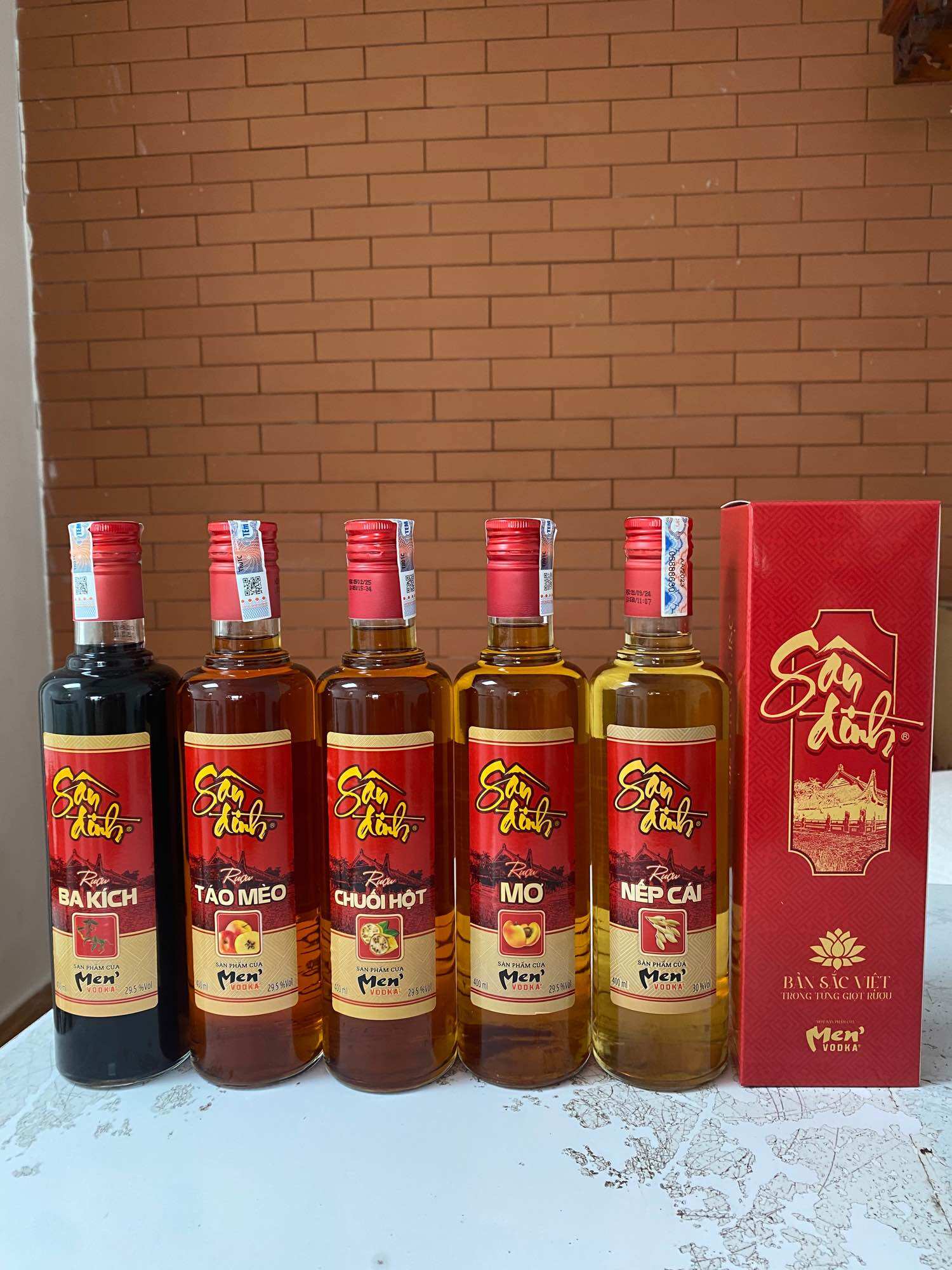 Rượu SÂN ĐÌNH 29.5% 400ml