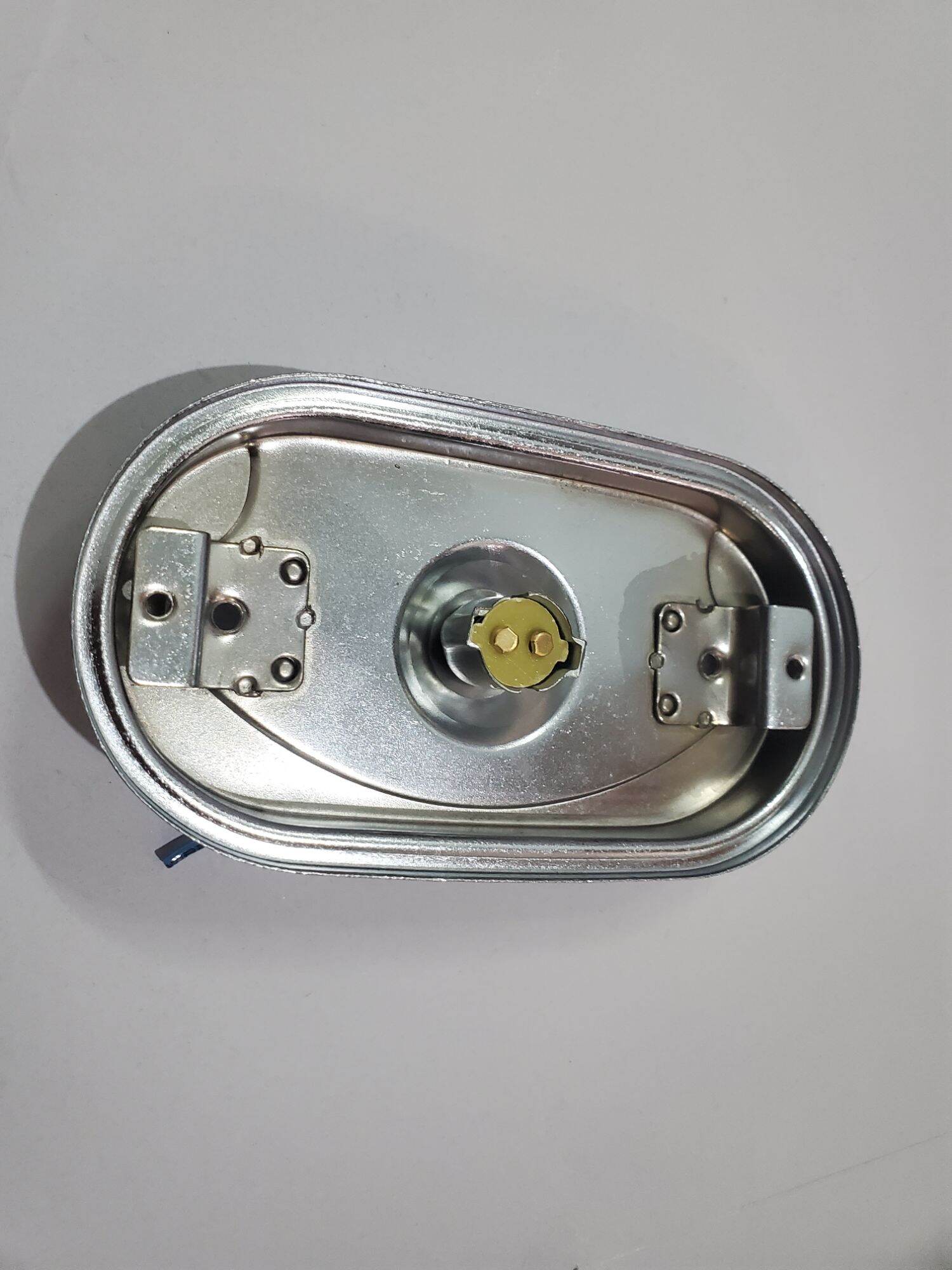 Đế đèn sau gắn cho xe 67,78 và cúp 81