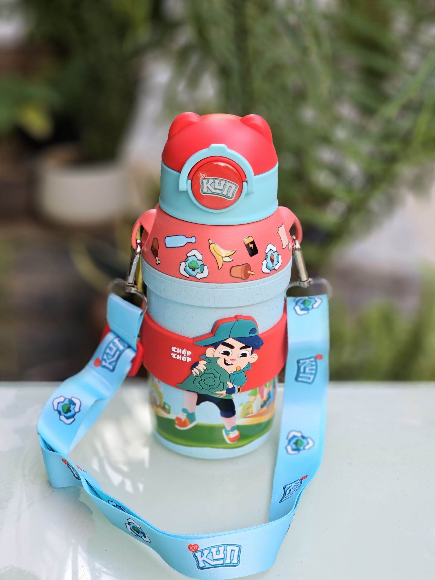 Bình nước nhựa lúa mạch 430ml có ống hút và dây đeo