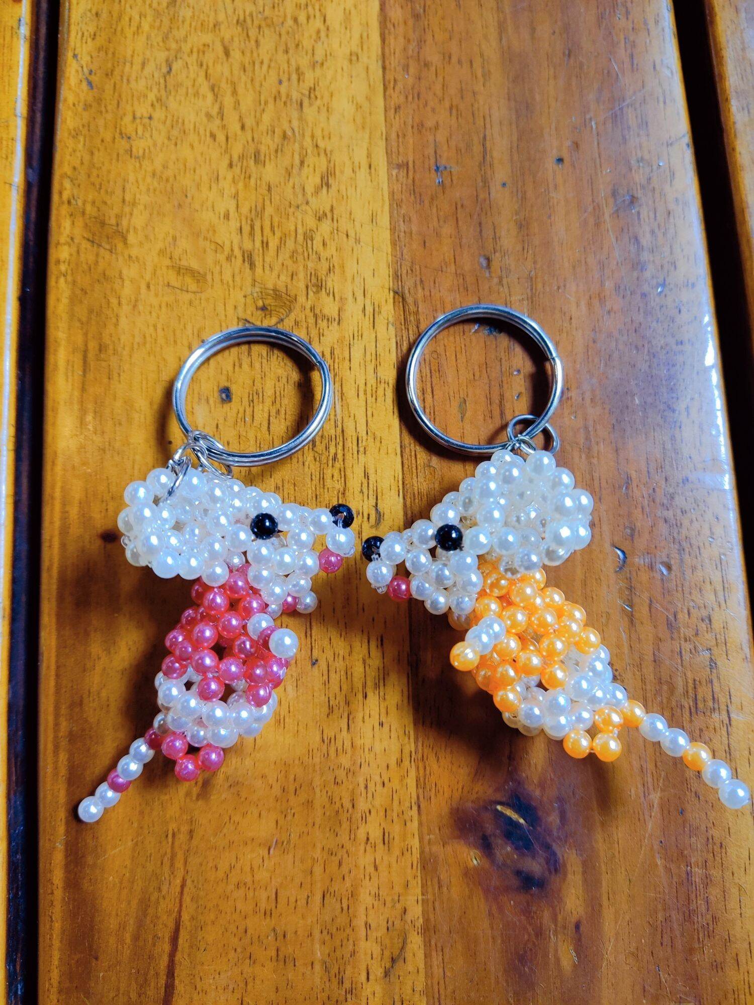 Móc khóa tuổi Tý kết cườm Handmade