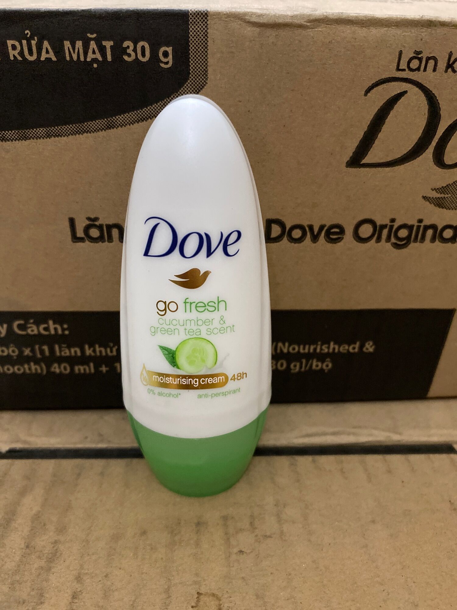 Lăn ngăn mùi Dove 40ml