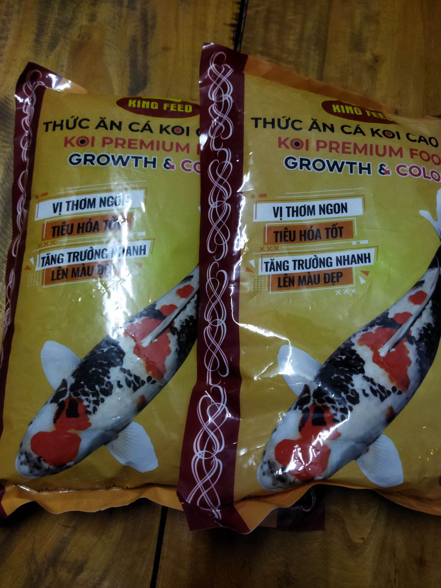 [HCM]2 bao cám thức ăn cao cấp dành cho cá KOI GROWTH 45%đạm KING FEED