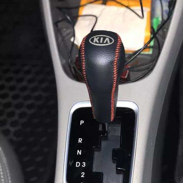 Bọc cần số KIA morning 2012 - 2021 só tự động da bò 100%