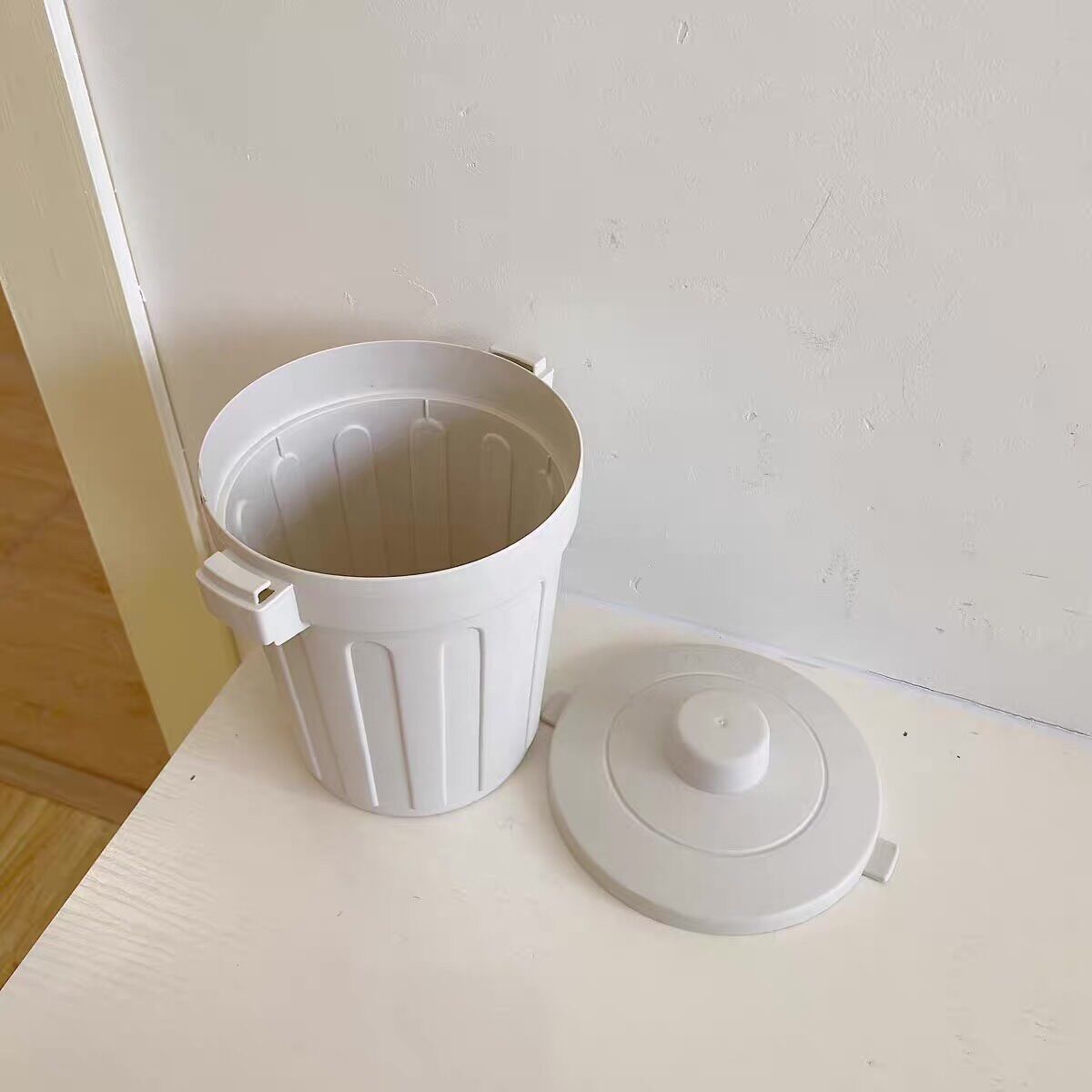 Thùng rác mini để bàn