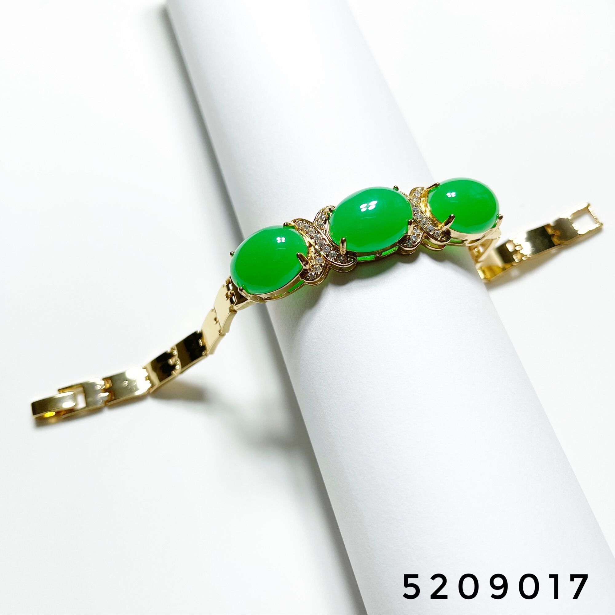 LẮC TAY NỮ HỘT XANH CẨM THẠCH
