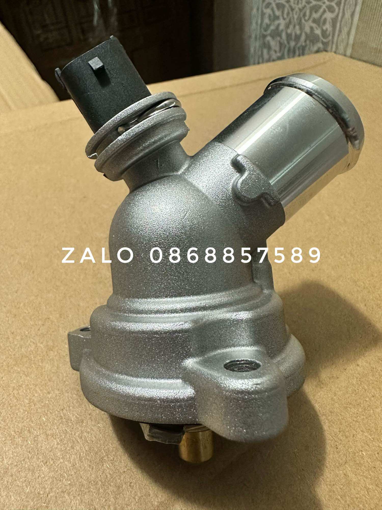 Van hàng nhiệt Spark hàng cao cấp