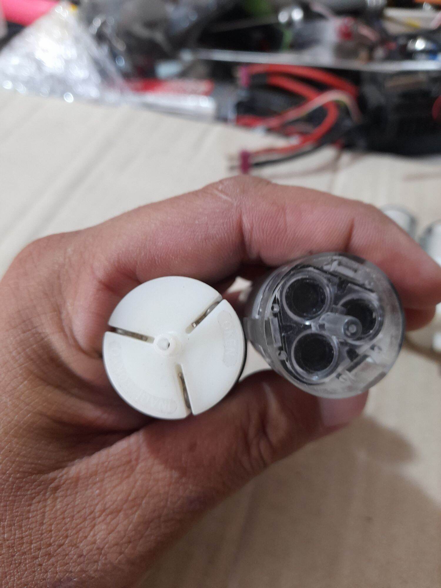 máy bơm hơi mini 6v
