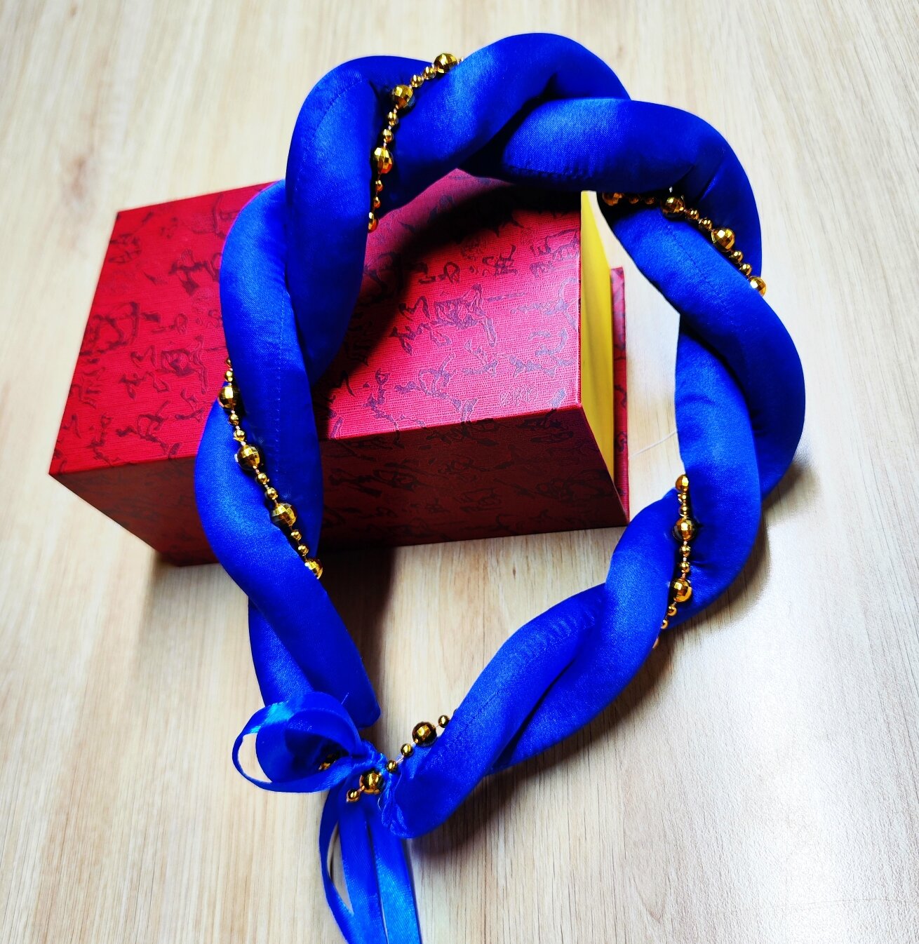 mấn đội đầu