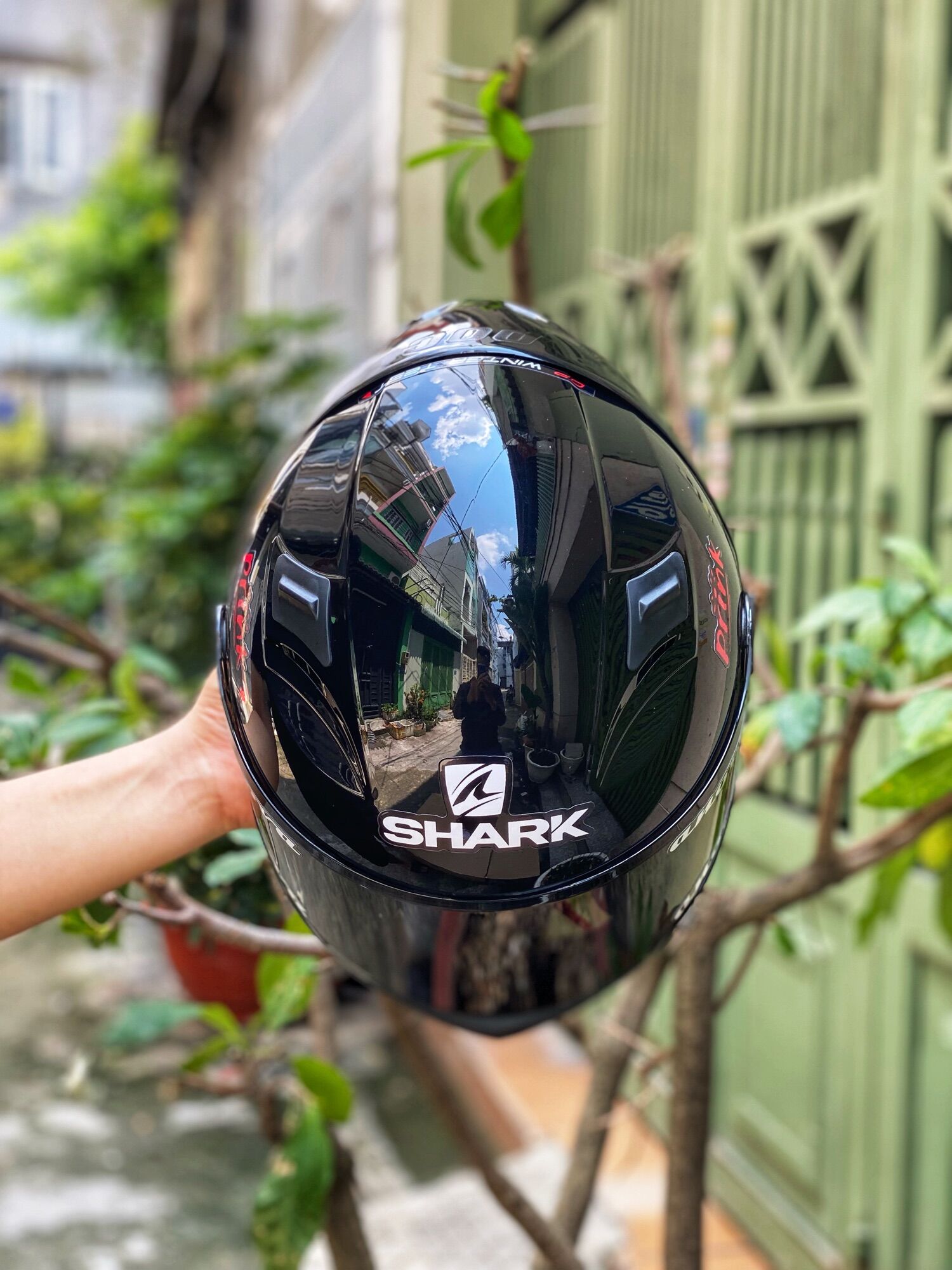 Nón Fullface Đen bóng mới nhất 2019, Lên Đuôi gió VÀ TEM SHARK