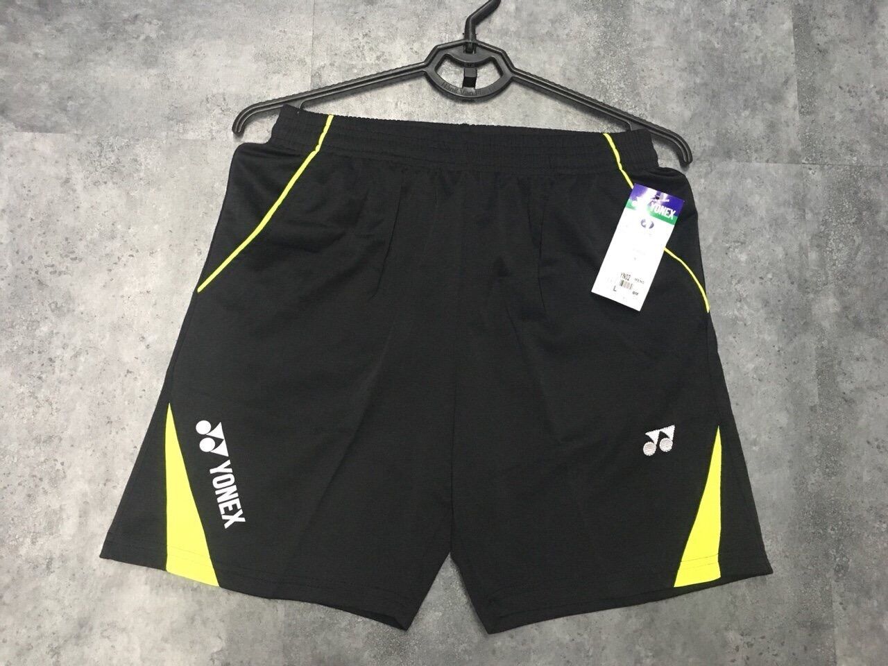 Quần yonex in nam 100% thun poly co giãn nhẹ. Phom 3 size