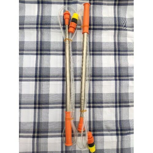 cần phun thuốc trừ sâu dạng rút dài 3.6m .