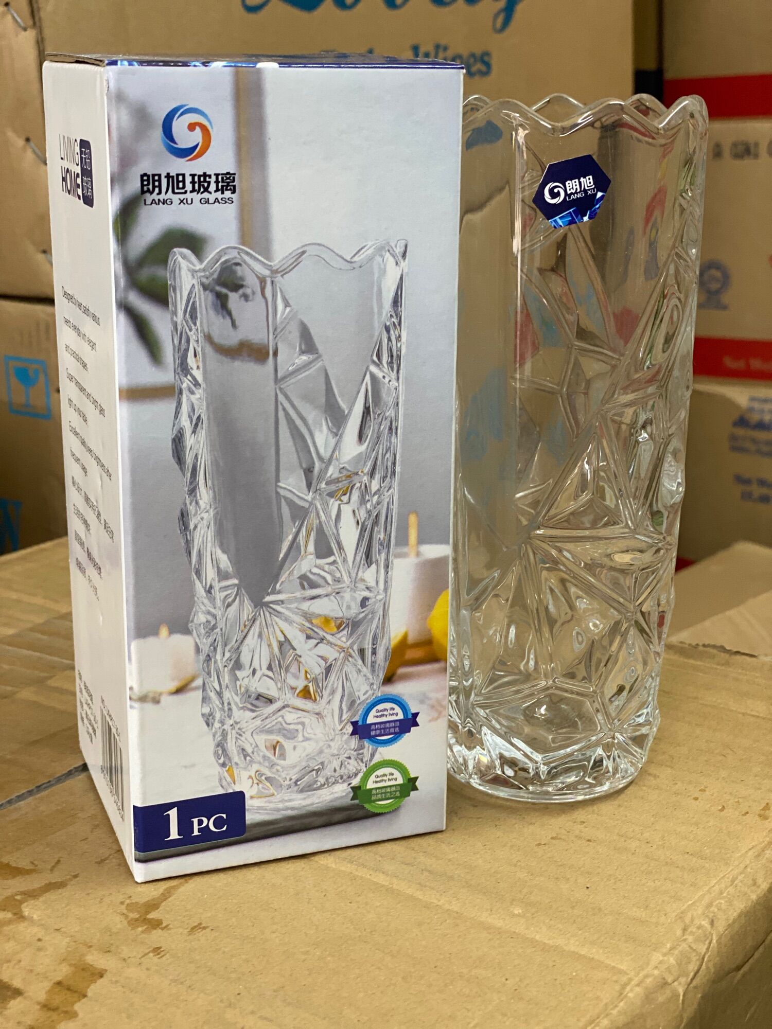 Bình cắm hoa thuỷ tinh trong suốt cao 20cm