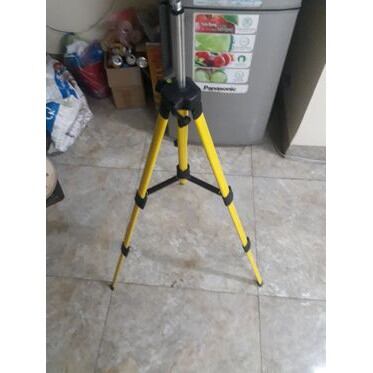 Chân máy cân mực laser 1,2m