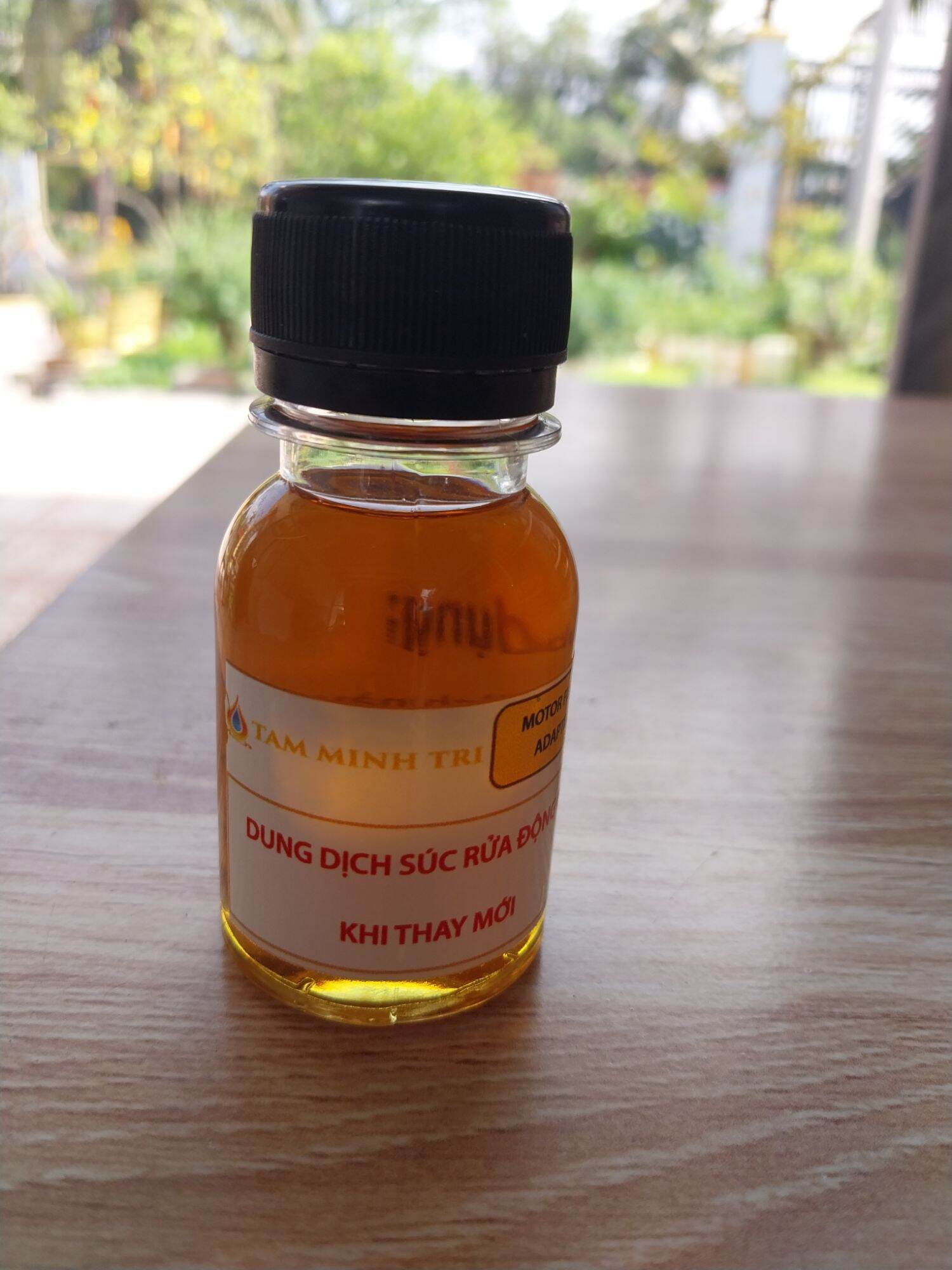 Dầu súc rửa cho động cơ xe gắn máy cao cấp khi thay nhớt động cơ, dung tích 50ml, tiện lợi và đạt hiệu quả làm sạch động cơ
