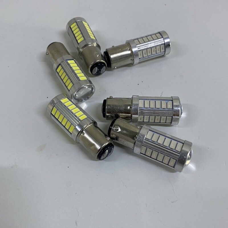 Bóng led hậu 33 Tim siêu sáng.Bóp phanh nháy.