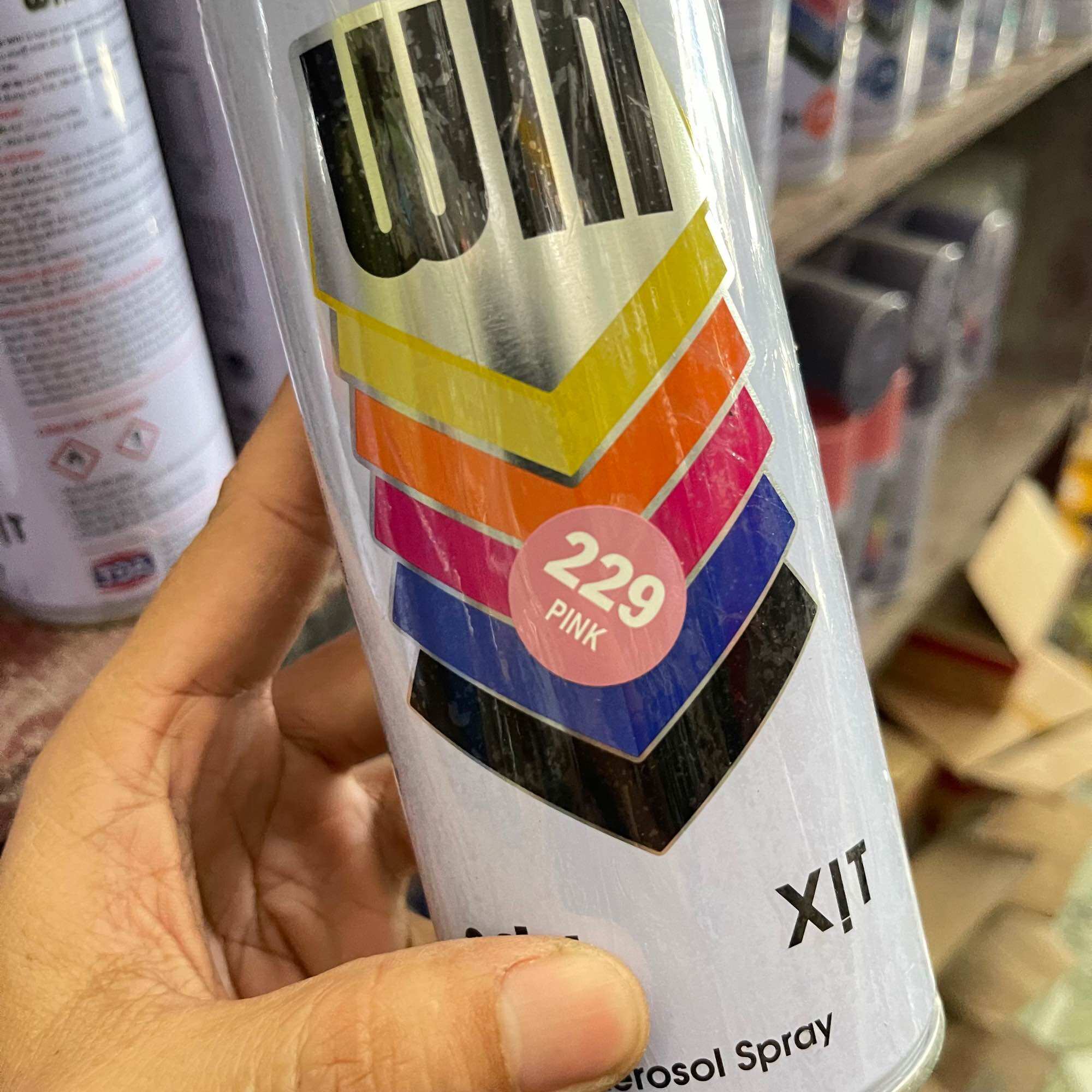 Sơn xịt Win - Sơn xịt bền màu đủ tất cả các màu