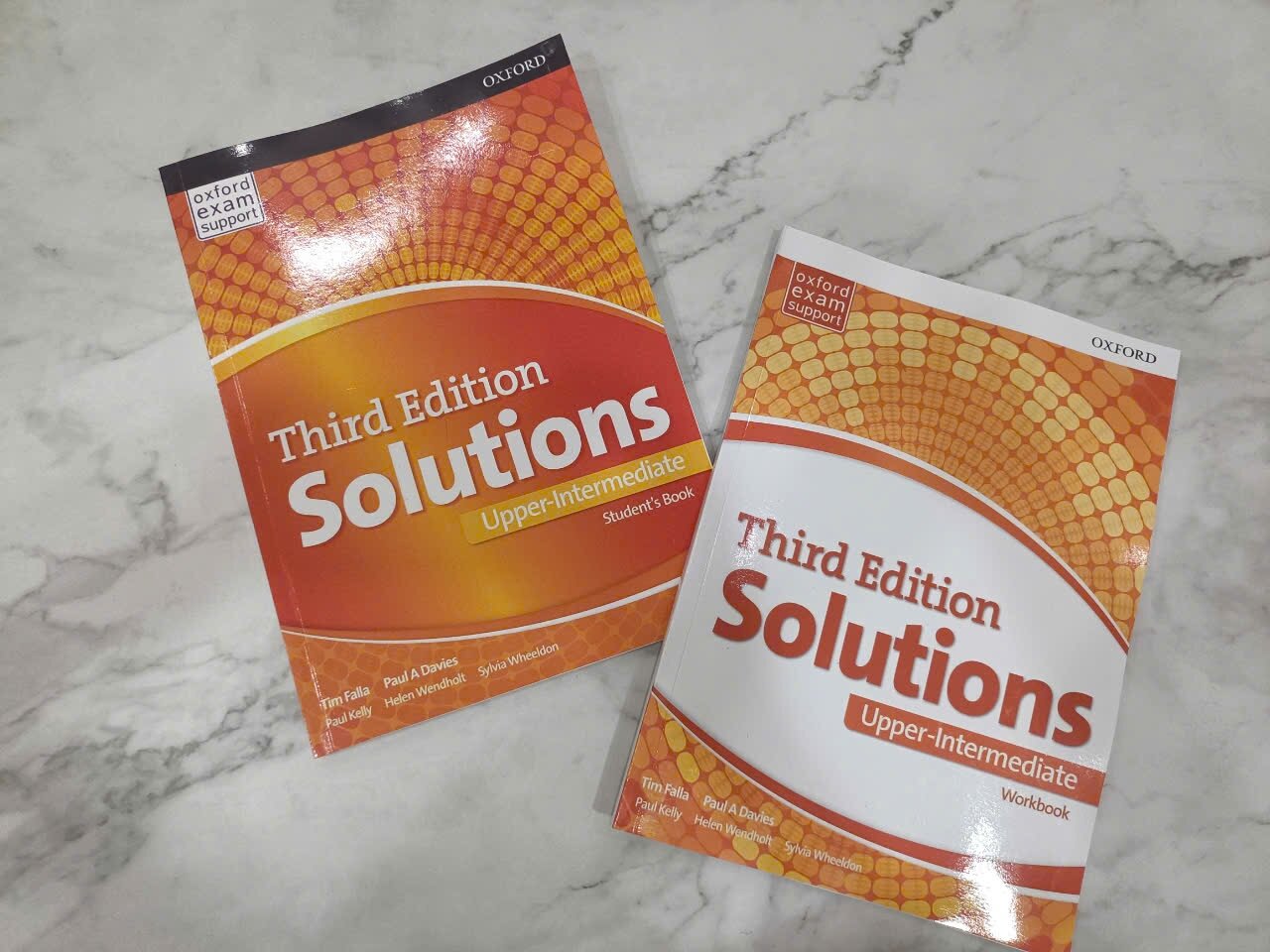 Solutions Upper-Intermedia (third edition) combo 2cuốn