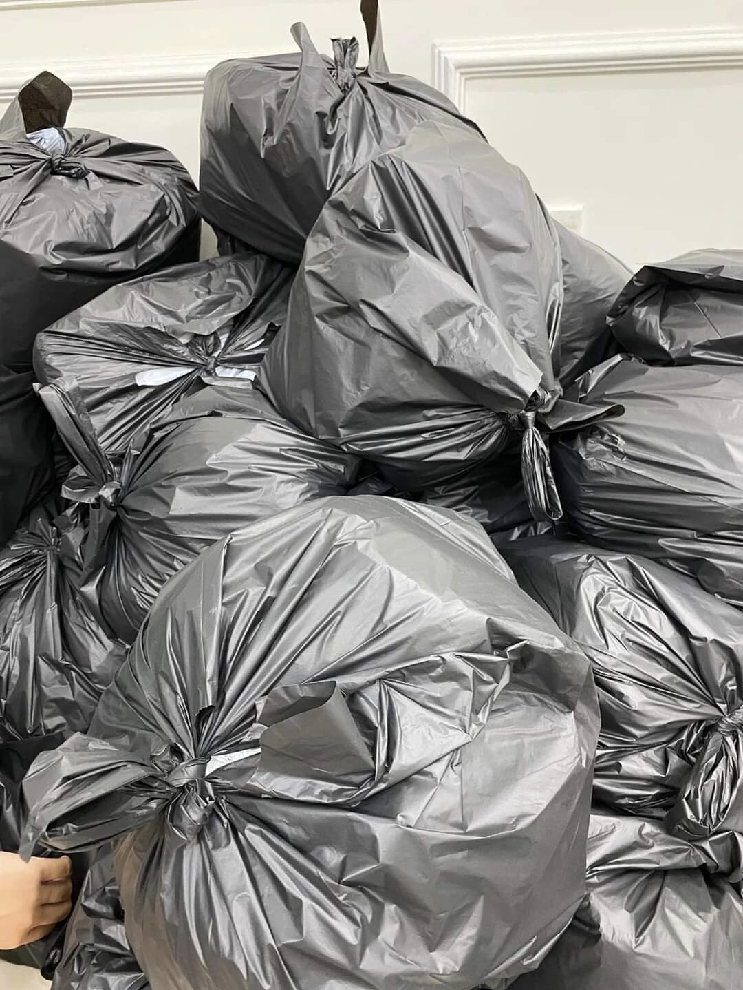 Kiện Hàng Bom siêu phẩm