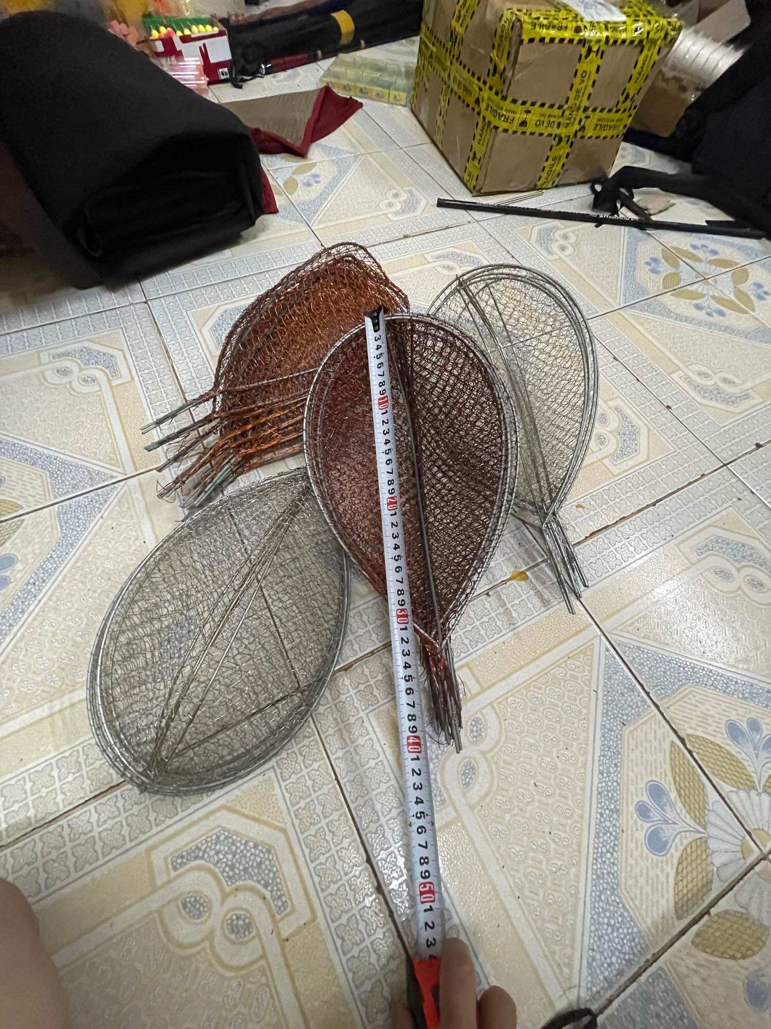 VỢT ĐÁNH CÁ LƯỚI ĐỒNG TO Bự THUYỀN