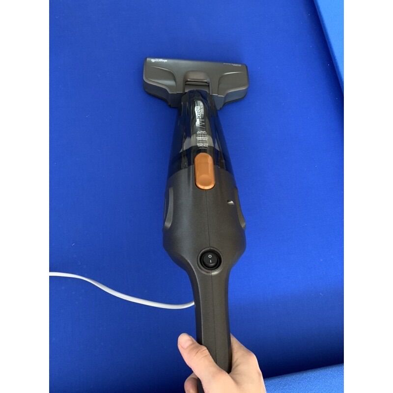 Máy hút bụi làm sạch bàn bida