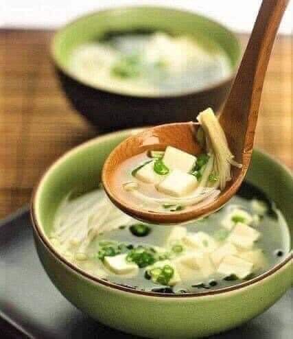 Canh rong biển miso