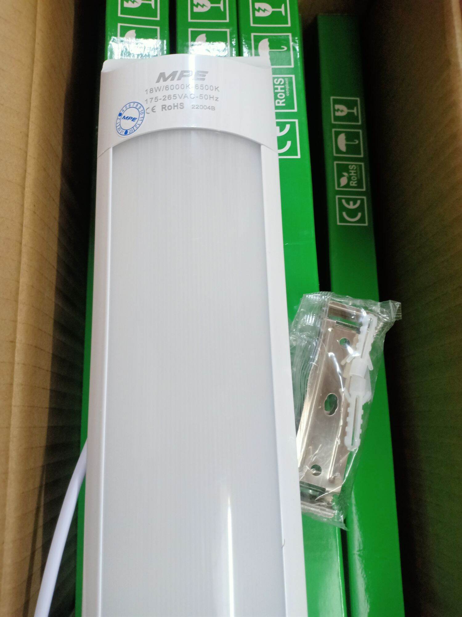 Đèn led bán nguyệt nhôm 20W-60cm MPE
