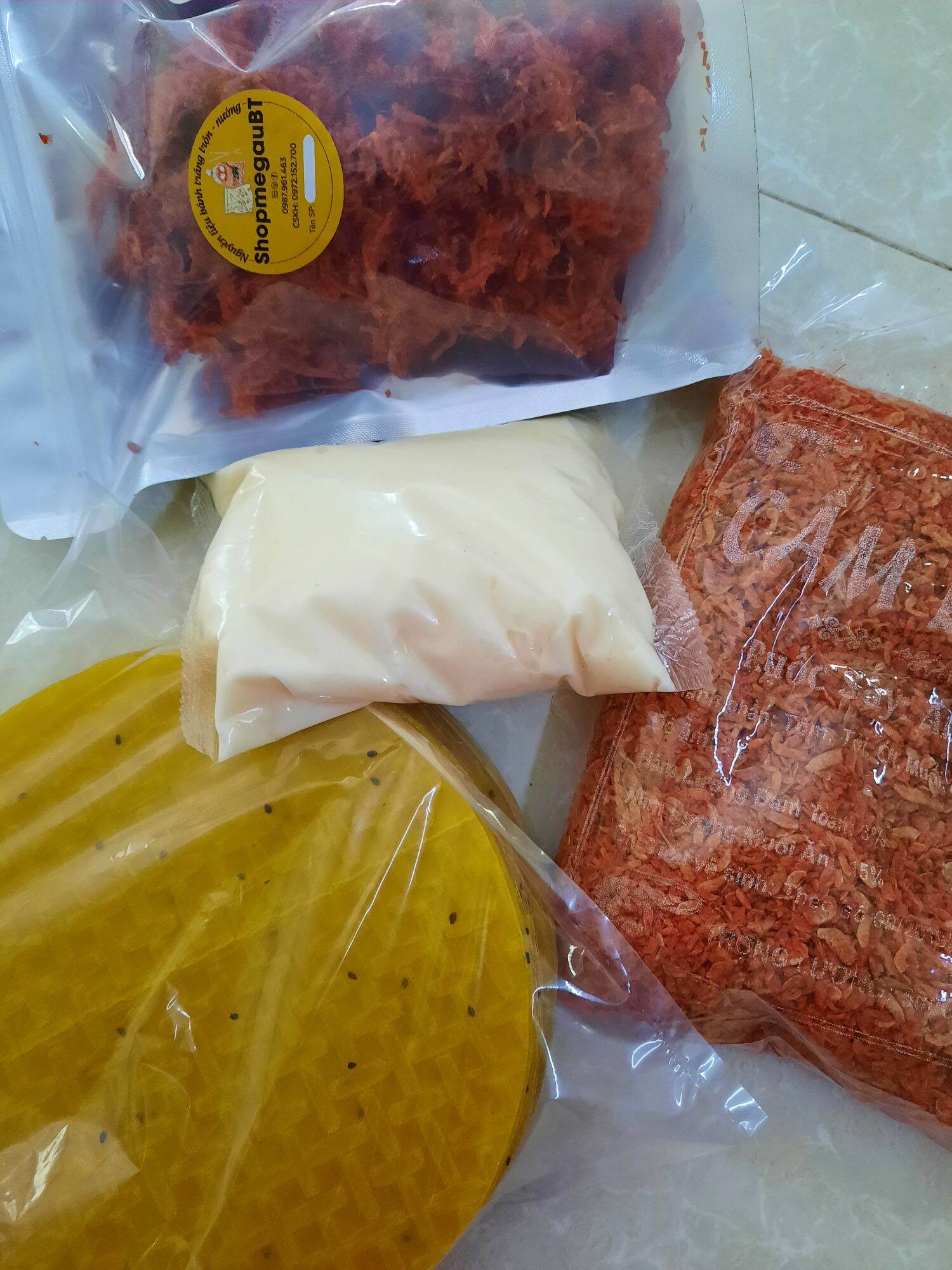Combo làm bánh tráng nướng tại nhà. 1 combo bao gồm 1kg vỏ bánh tráng nướng, 500gr ruốc sấy 500gr bơ trắng.