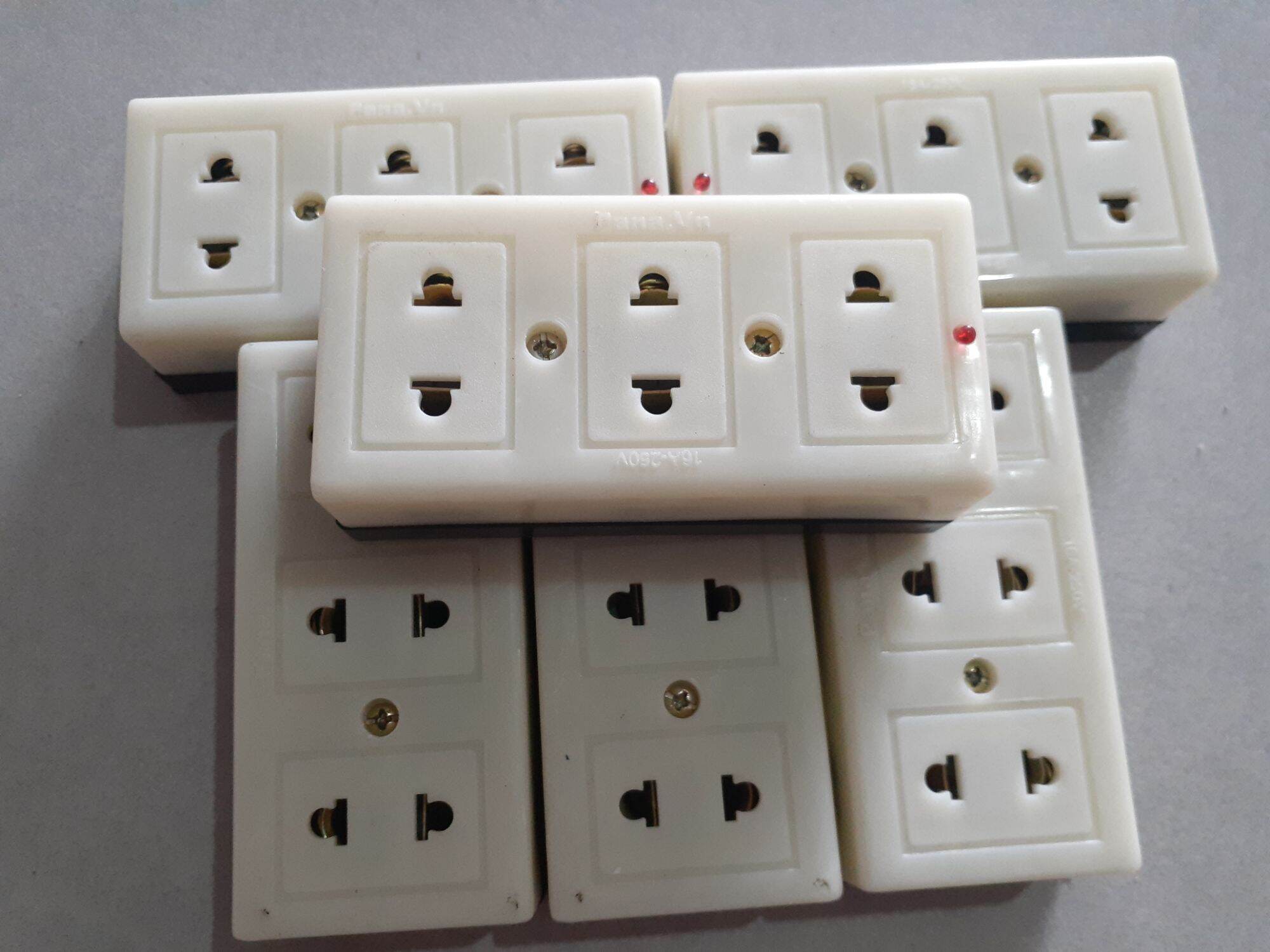 Ổ cắm điện 3 lỗ, ổ cắm 3 lỗ đa năng giá rẻ npp.