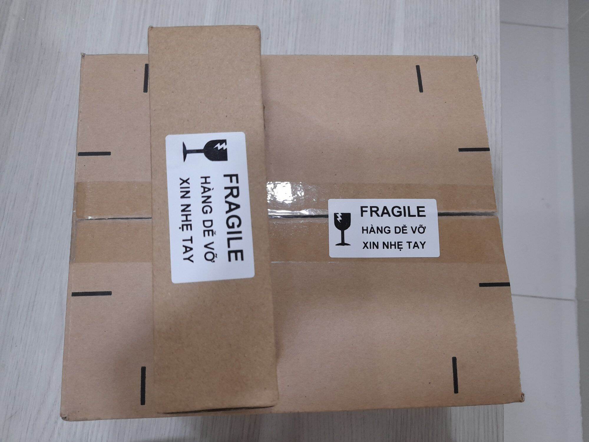 Tem dán cảnh báo Hàng dễ vỡ, Tem Hàng dễ vỡ -150 con tem bóc dán