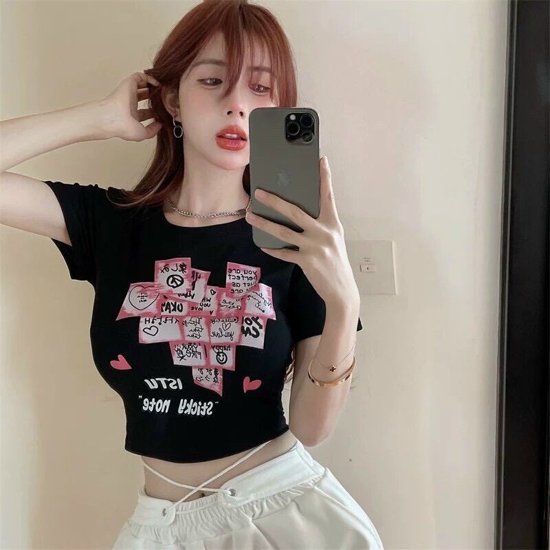 Áo croptop tim yêu thương BG